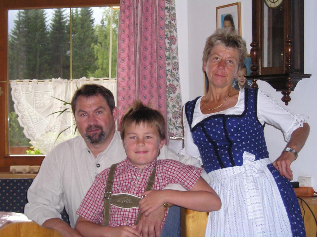 Ferienhaus Rosi Sankt Martin am Tennengebirge Bagian luar foto